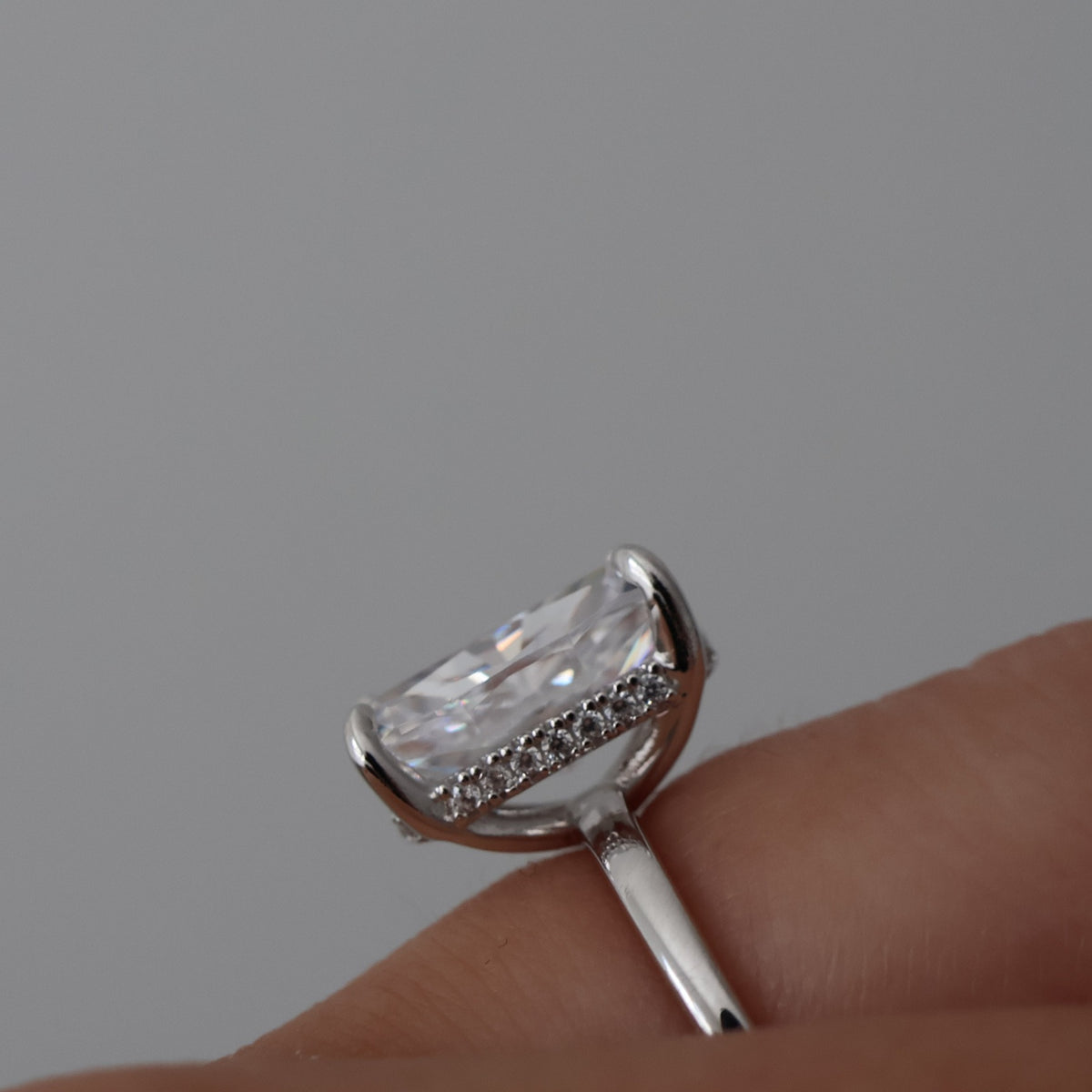 Ravello 3.5 Ct Elongated Cushion - Silver