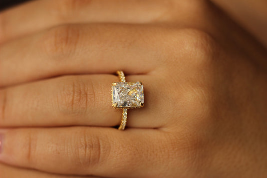 Gold rectangle ring