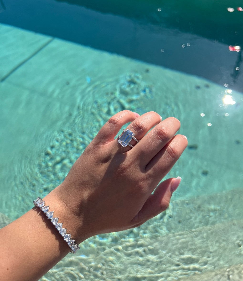 emerald silver ring with two bands