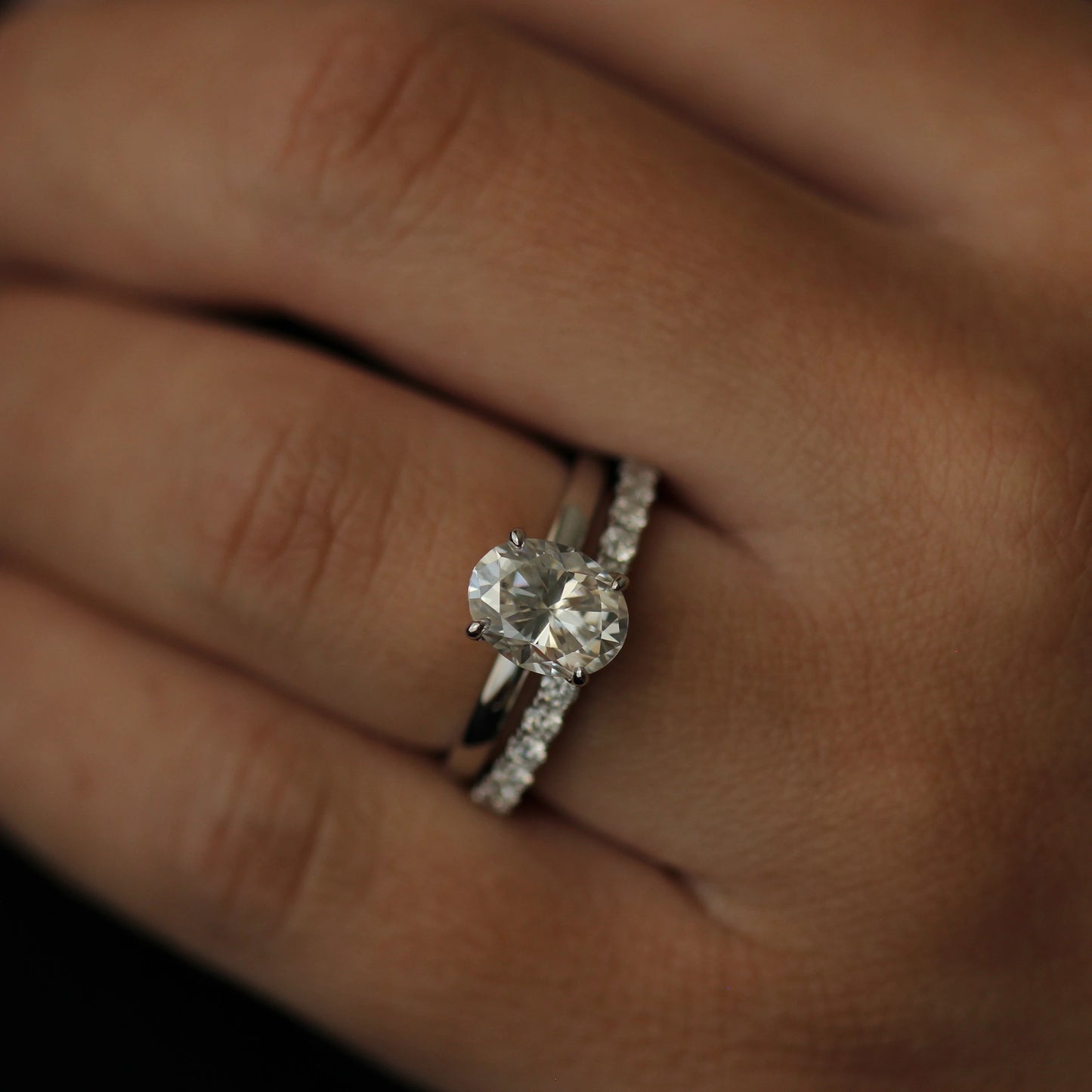 Scalloped pavé moissanite eternity ring in silver