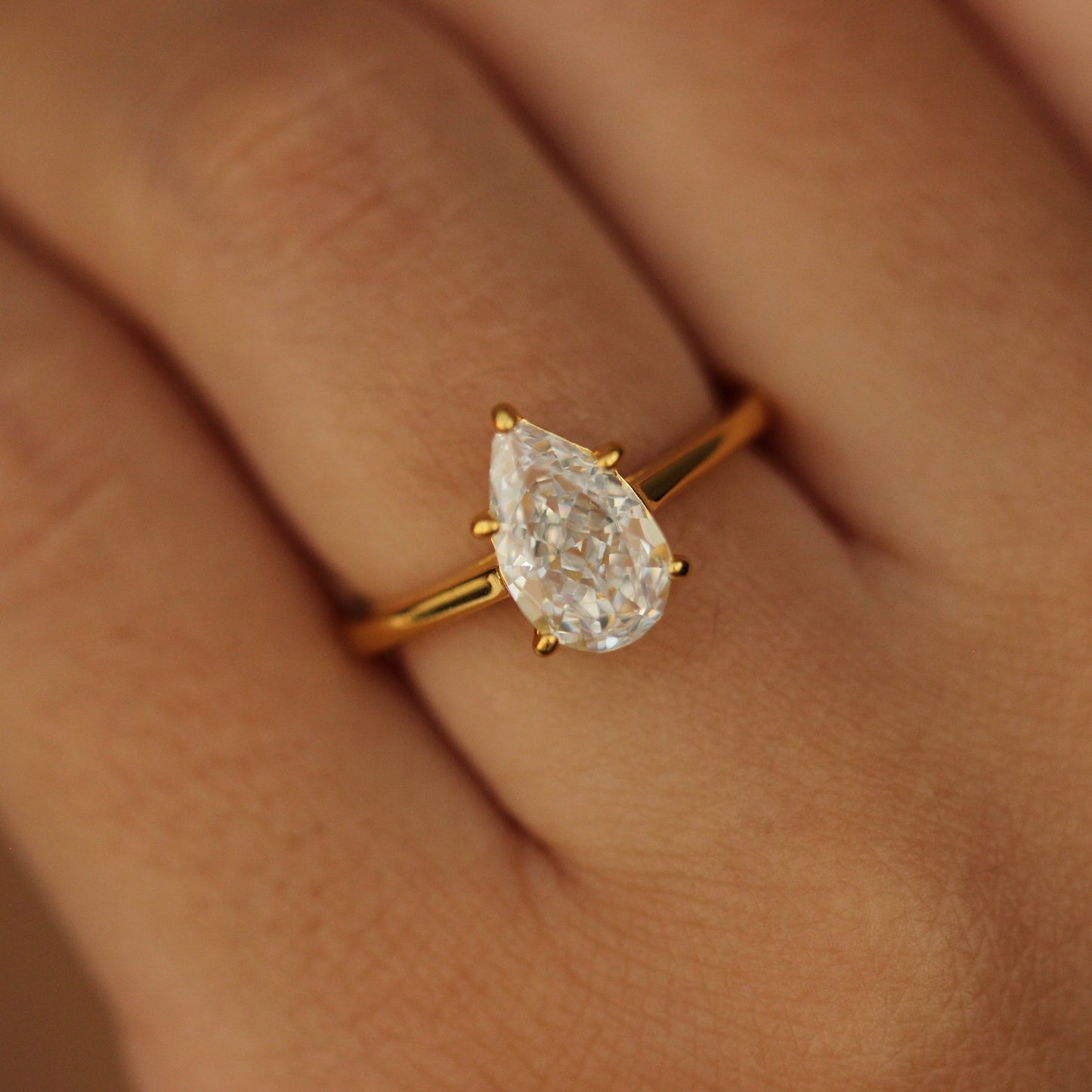 1.75 carat pear solitaire ring in 18k gold plating