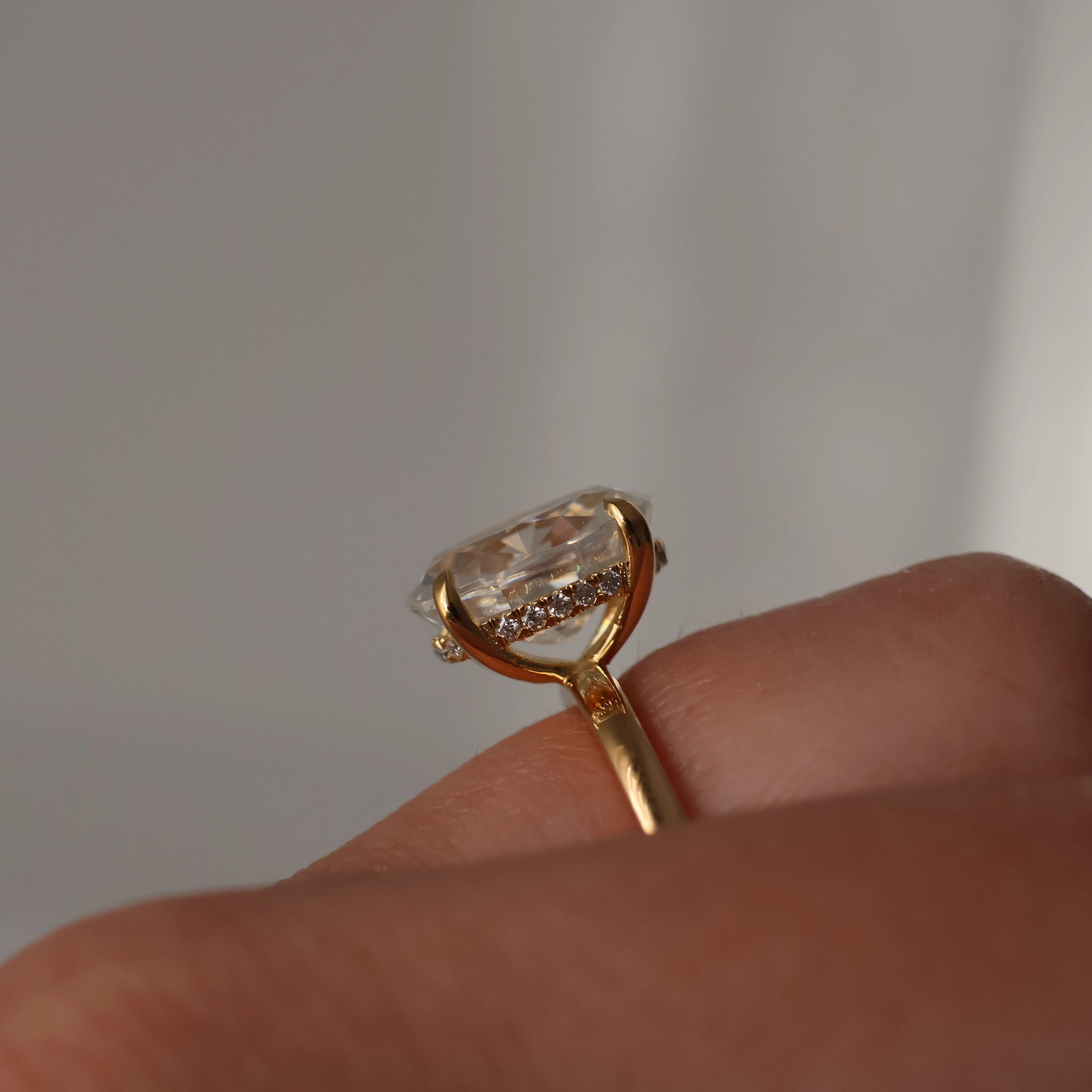 18K gold filled 4 carat oval moissanite ring