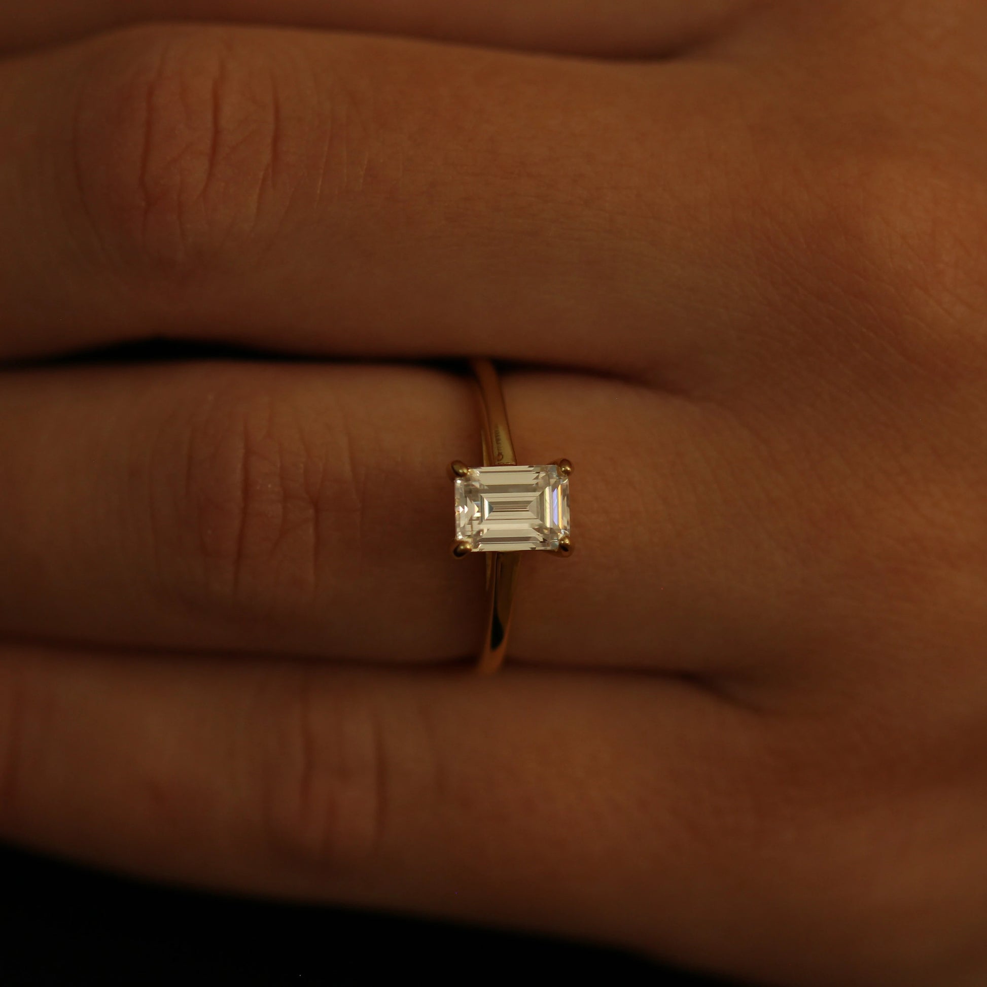 1 carat emerald cut cubic zirconia engagement ring