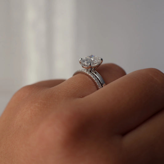 2 ct oval moissanite solitaire ring in silver