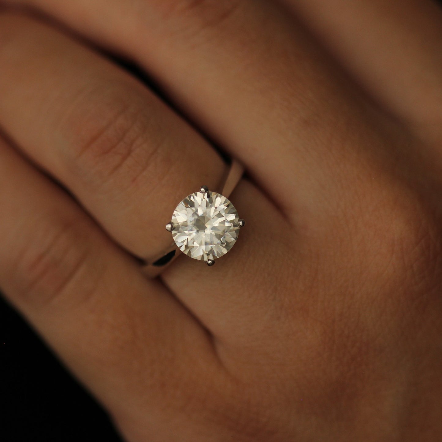 3 carat round moissanite solitaire engagement ring in silver