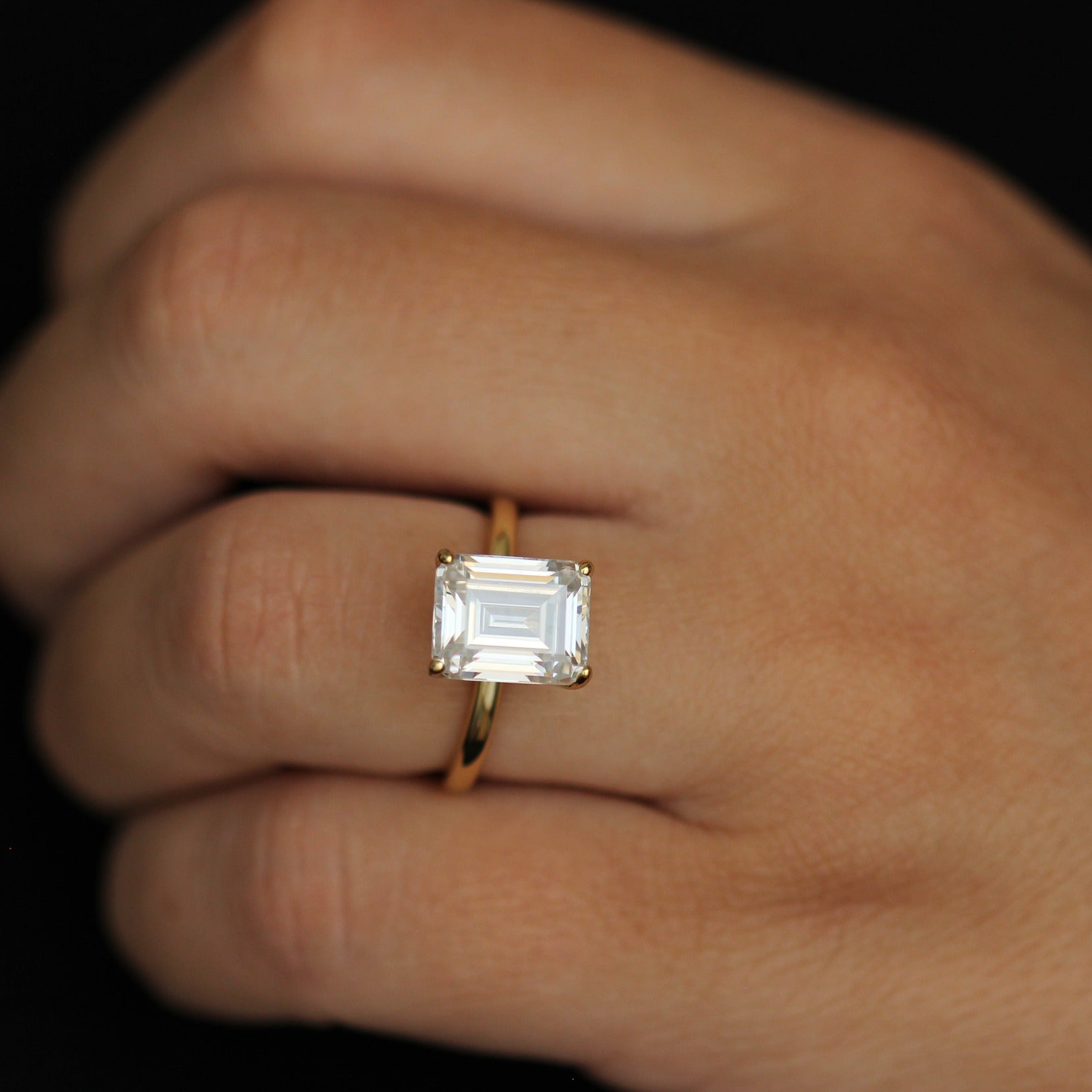 4 carat emerald solitaire gold engagement ring