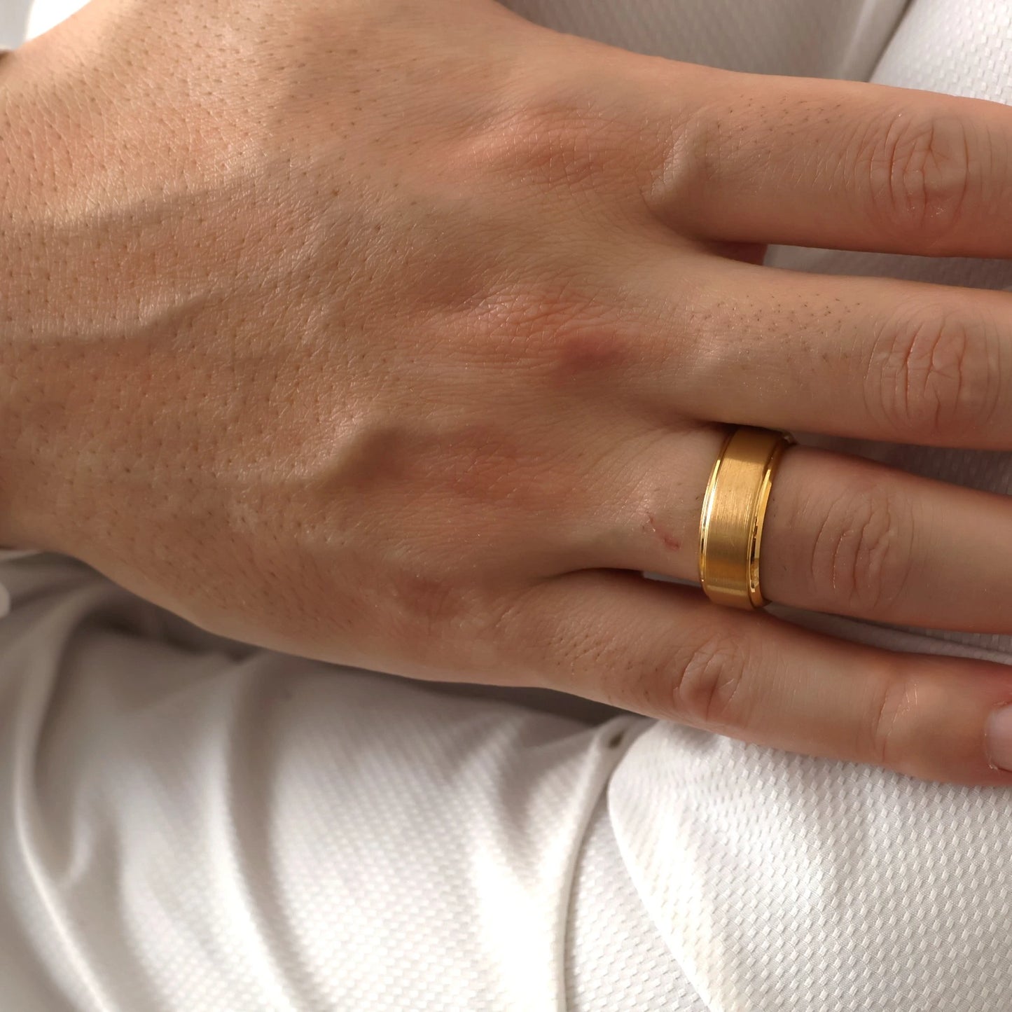 8mm men's brushed gold tungsten ring