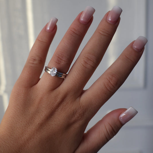 Versailles 1 Ct Oval Ring - Silver