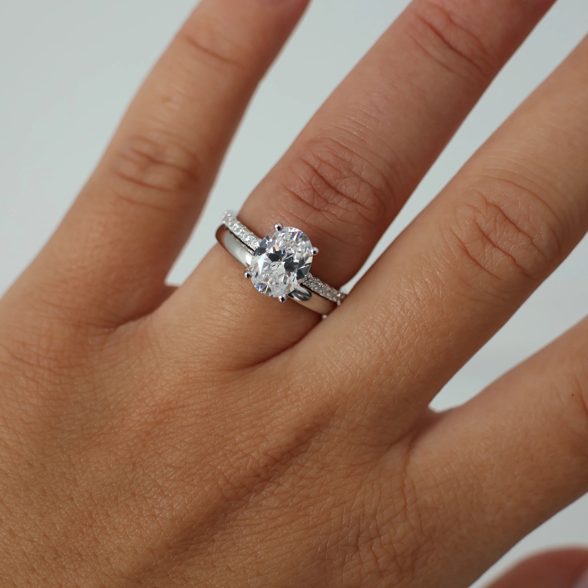 Versailles 2 Ct Oval Pavé Ring - Silver