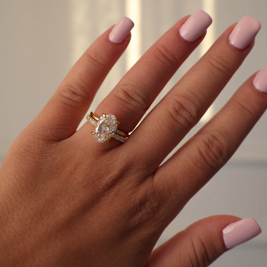Valencia 18k Gold 3.5 Ct Oval Ring