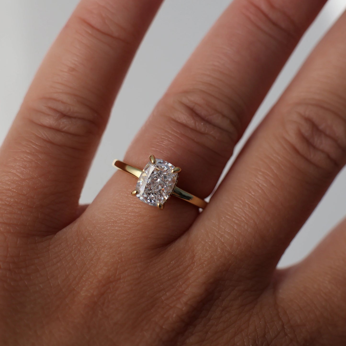 Ravello 2.5 Ct Elongated Cushion - Gold
