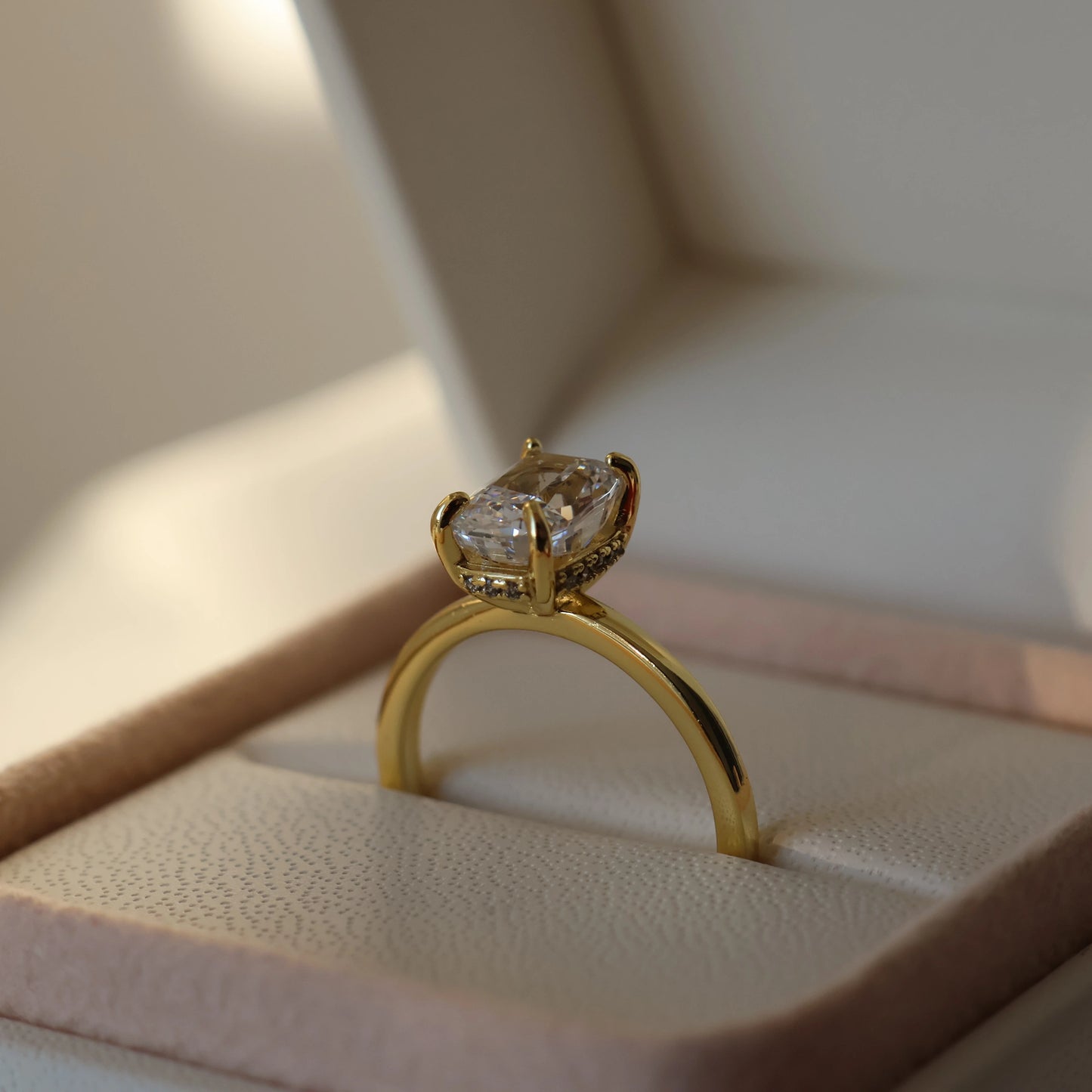 Ravello 2.5 Ct Elongated Cushion - Gold