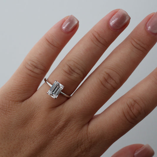 Olympia 2 Ct Emerald Silver Ring