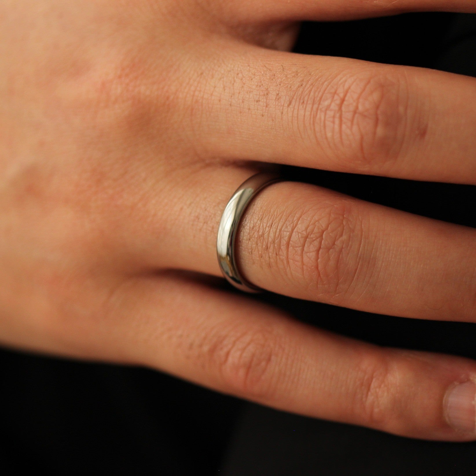 Polished silver wedding band 4mm width