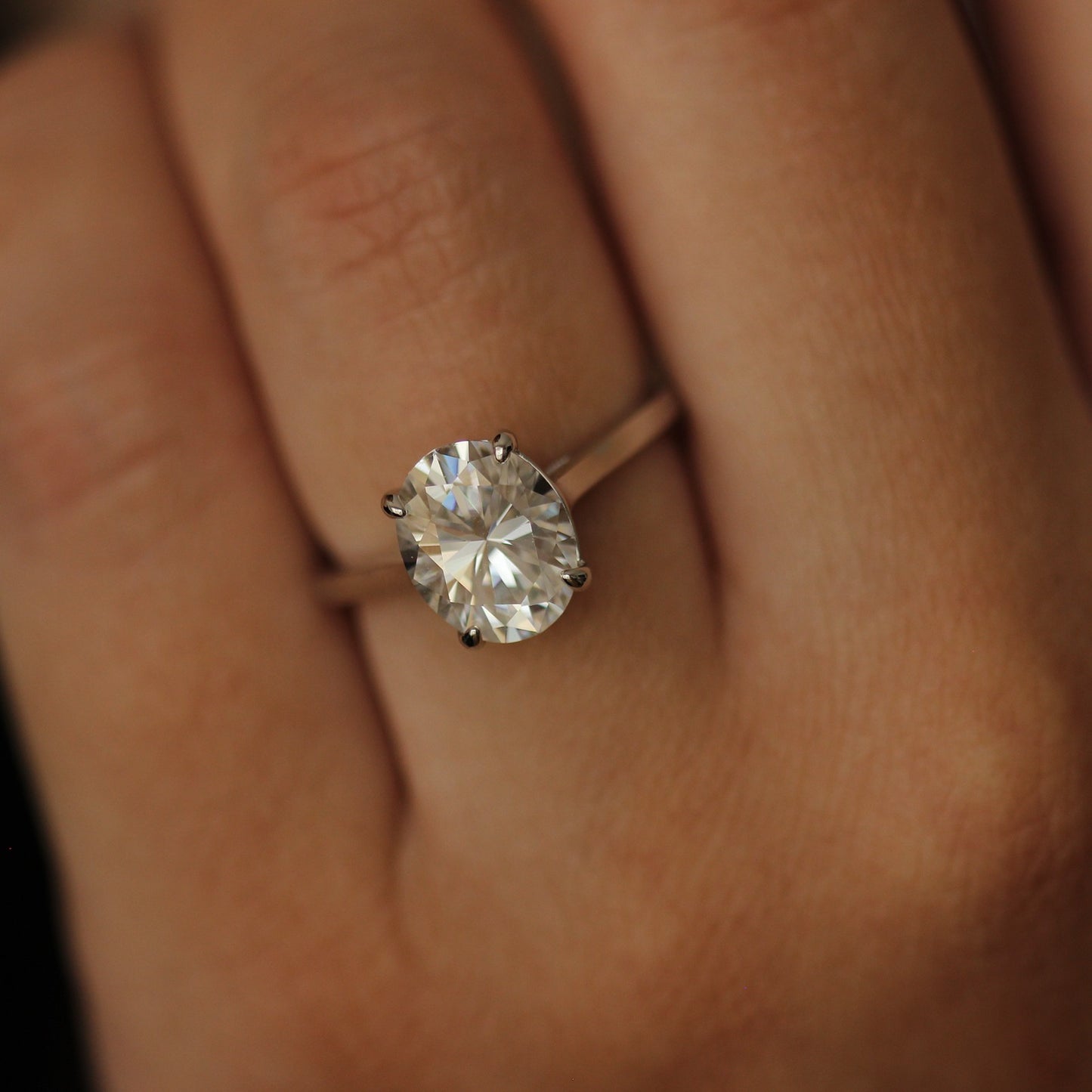 barcelona 3 ct solitaire oval moissanite ring