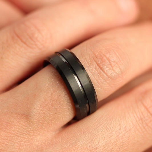tungsten black men's ring with centre groove on hand