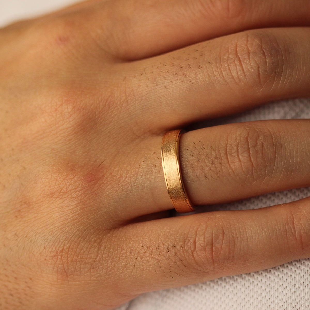 4.8mm champagne gold 925 silver men's ring worn on hand