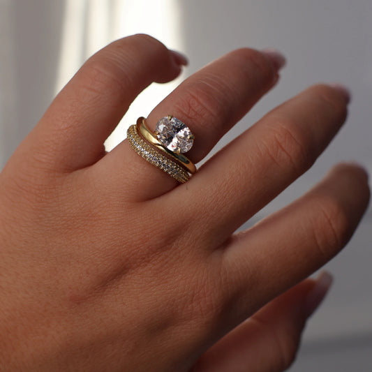 east west set oval gold wedding band set