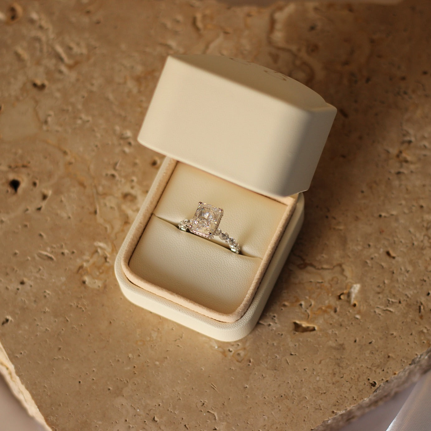 engagement ring box