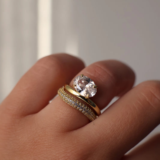 East west oval gold wedding band set