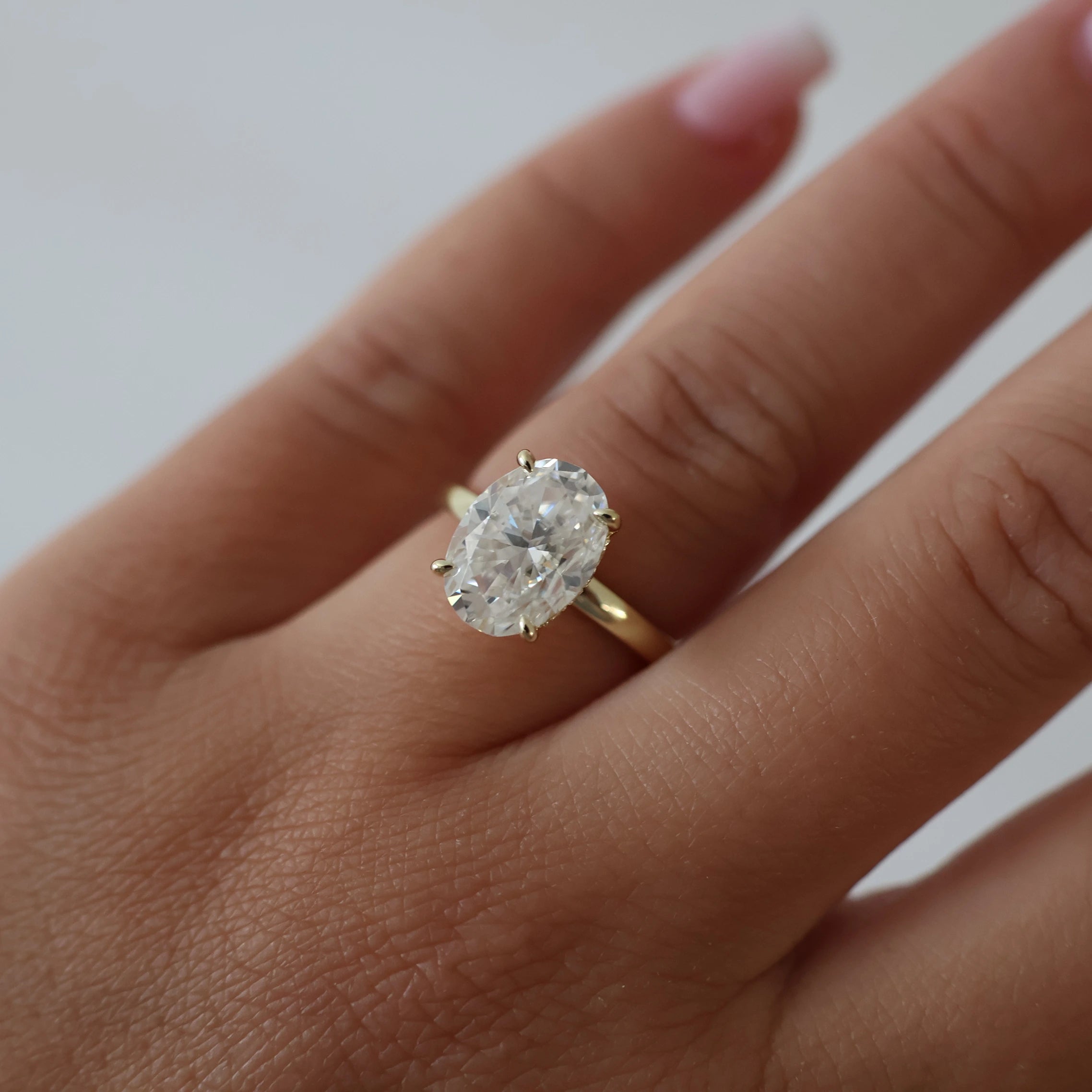light 18K gold filled 4 ct oval moissanite ring with hidden halo