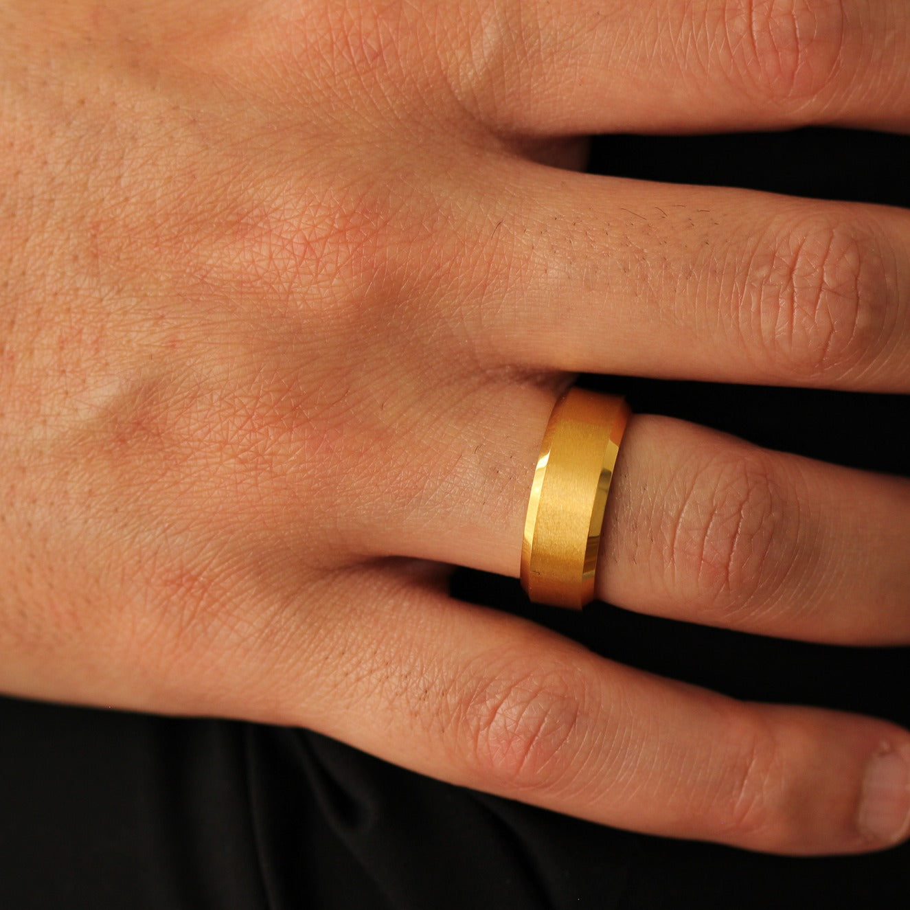 mens gold beveled edge wedding band