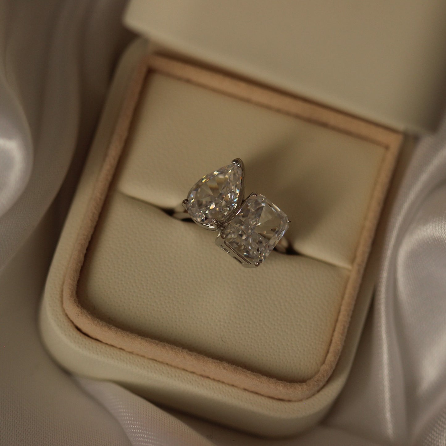 Pear cut and radiant cut toi et moi travel ring in silver