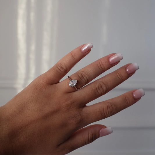 1.75 carat pear shaped silver solitaire ring