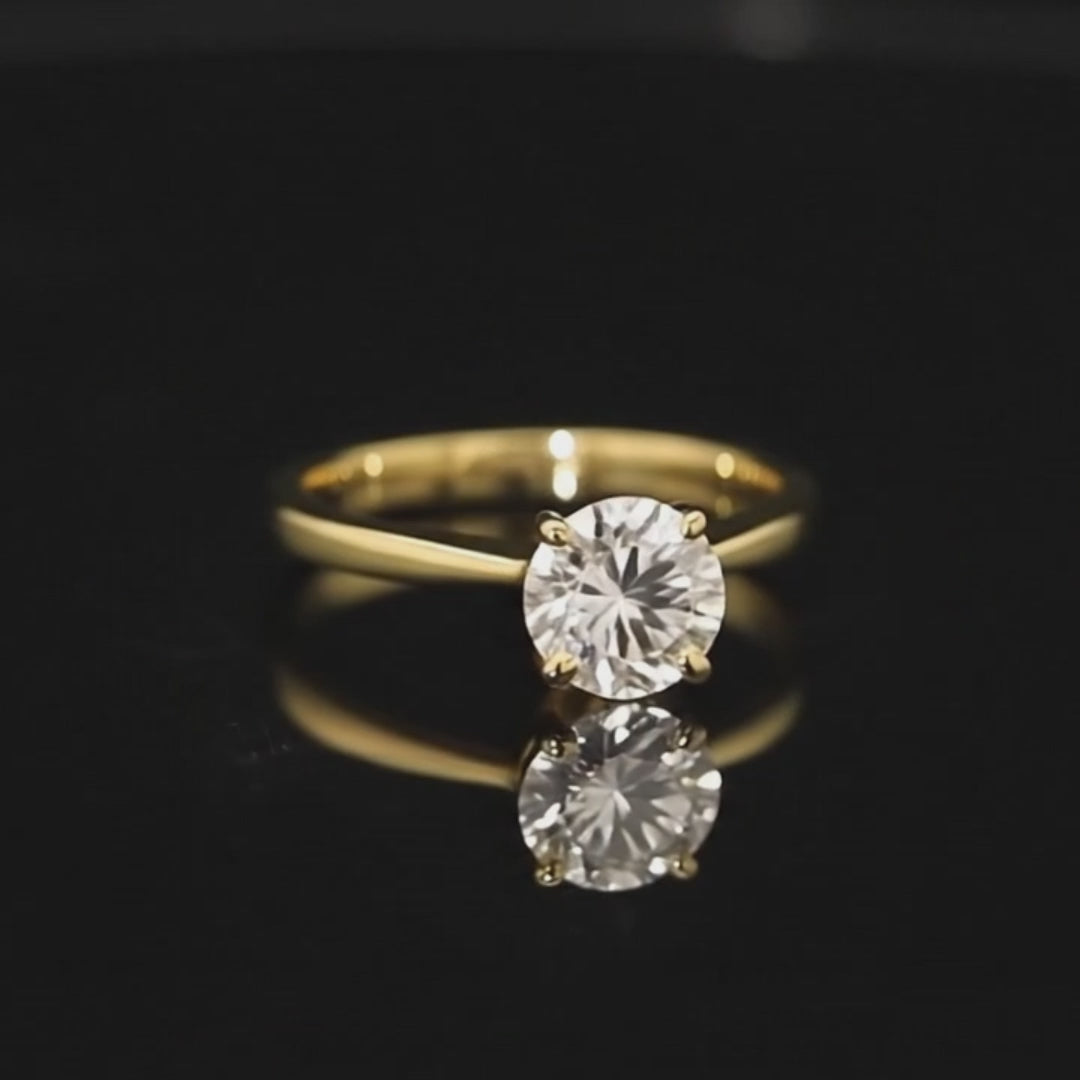 2 carat round cut 14k gold filled moissanite ring video of ring spinning 360 degrees
