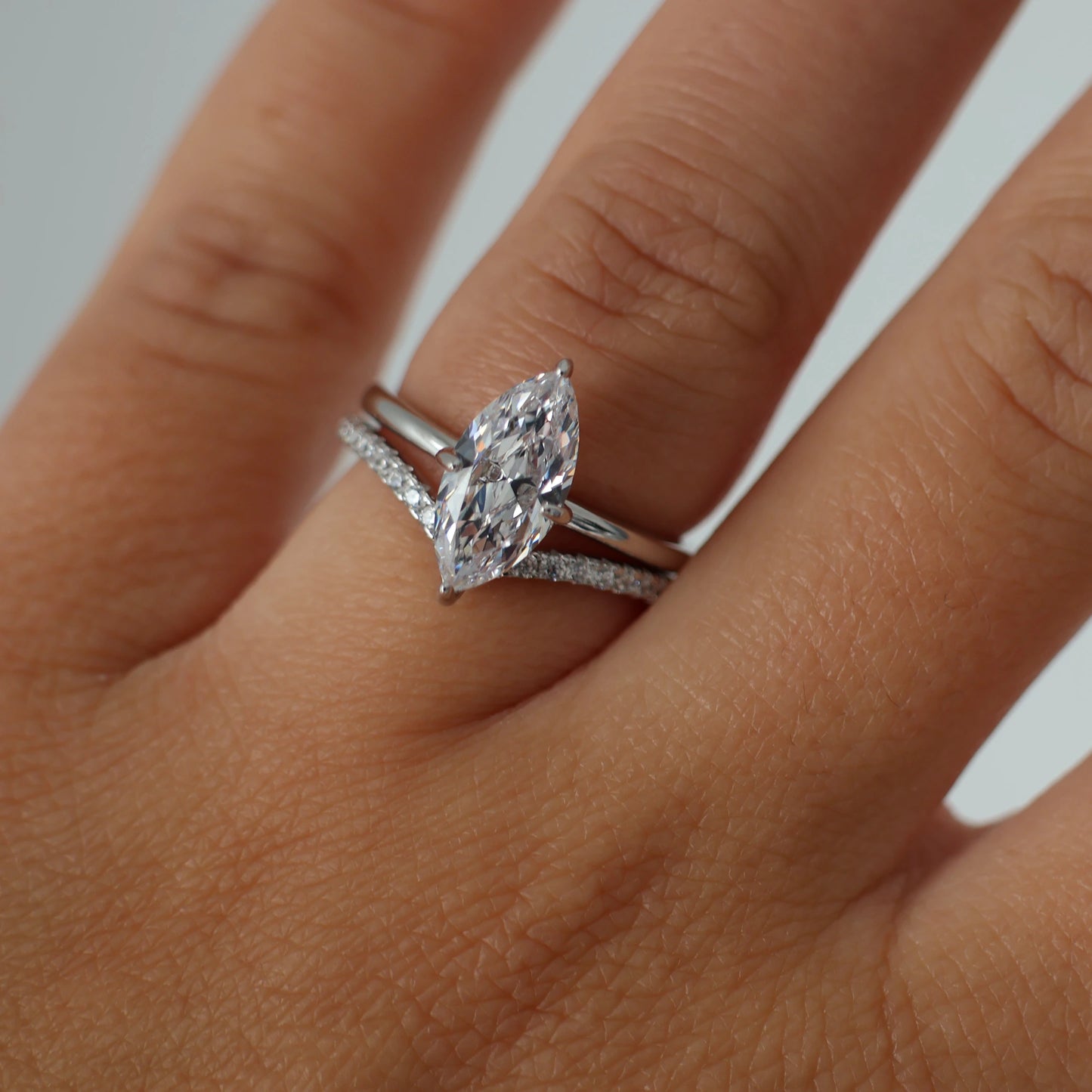 v shaped silver wishbone ring